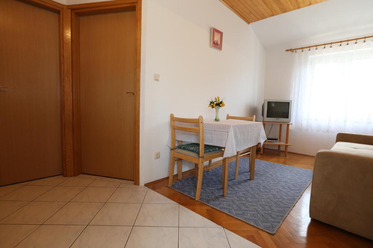 Apartment Nada *